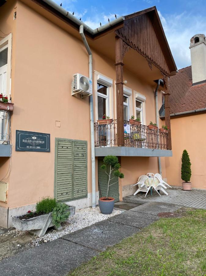 Balazs Apartman Erlau Exterior foto